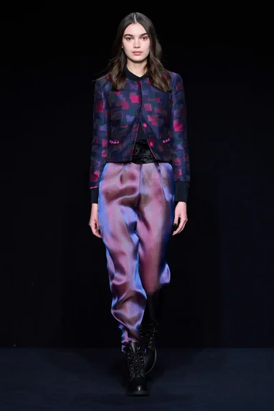 Look 42